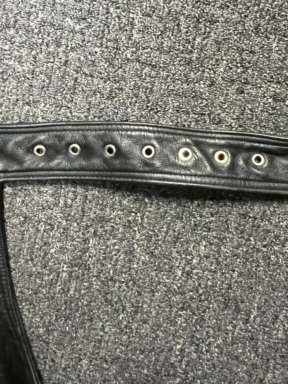USA Bikers Dream Leather, Lined Chaps with Adjustable Buckle Waist Unisex Size L - Picture 4 of 12